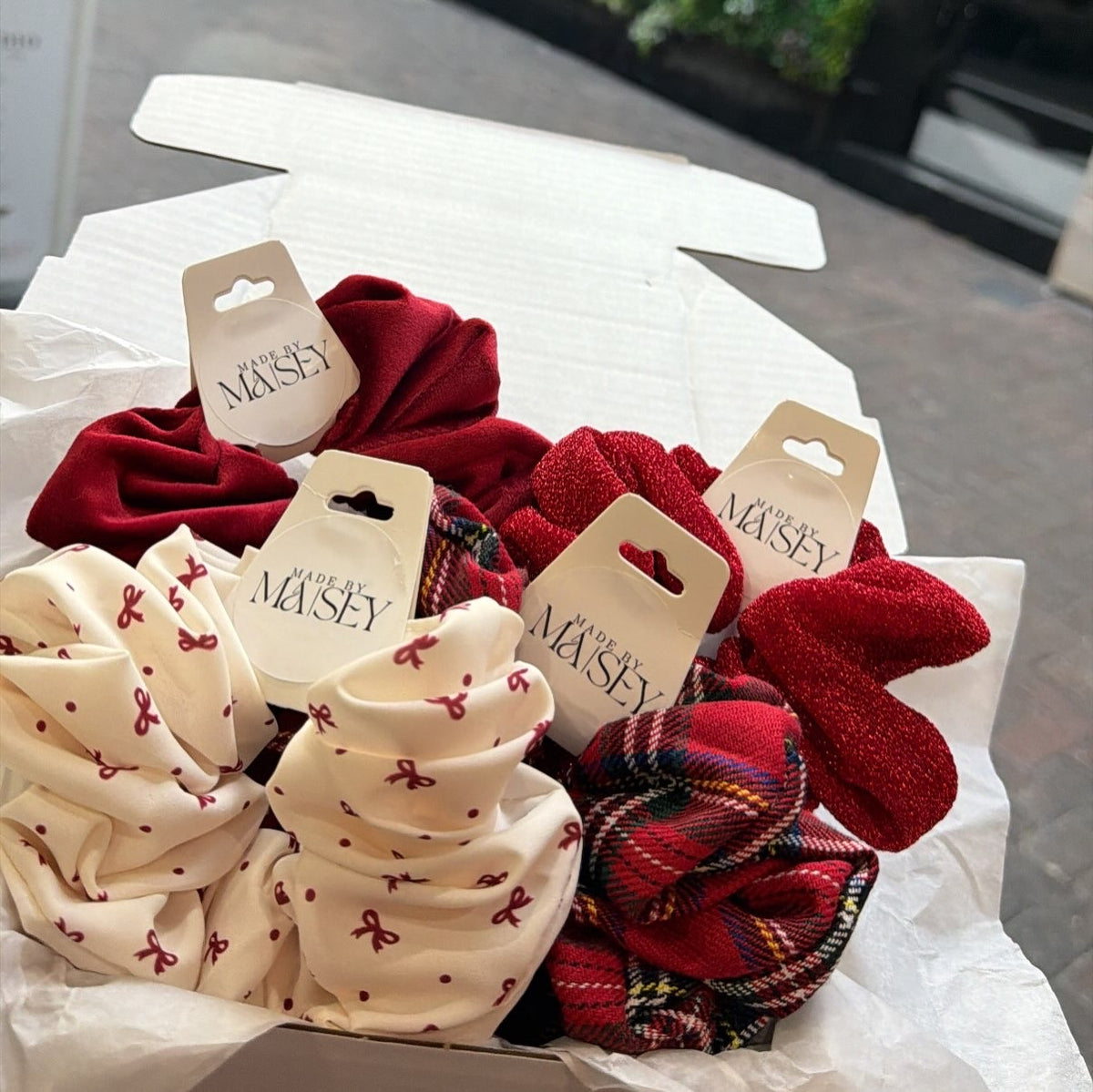 Mystery scrunchie box of 4
